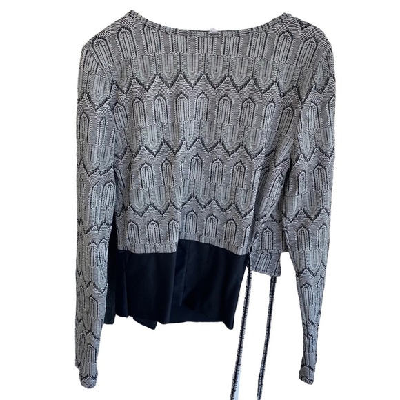 Free People Movement Wrap Retro Leotard Bodysuit Size Large Cut to a Shirt - Picture 2 of 7